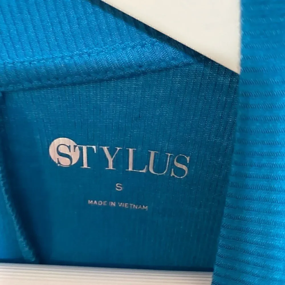 NWT Stylus blue tunic vneck small asymmetrical